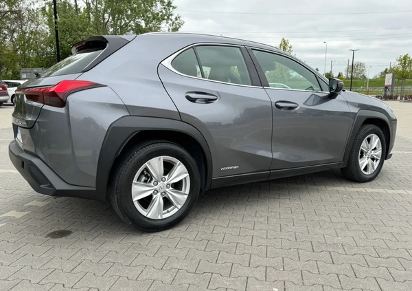 Lexus UX cena 104900 przebieg: 75881, rok produkcji 2021 z Warszawa małe 407